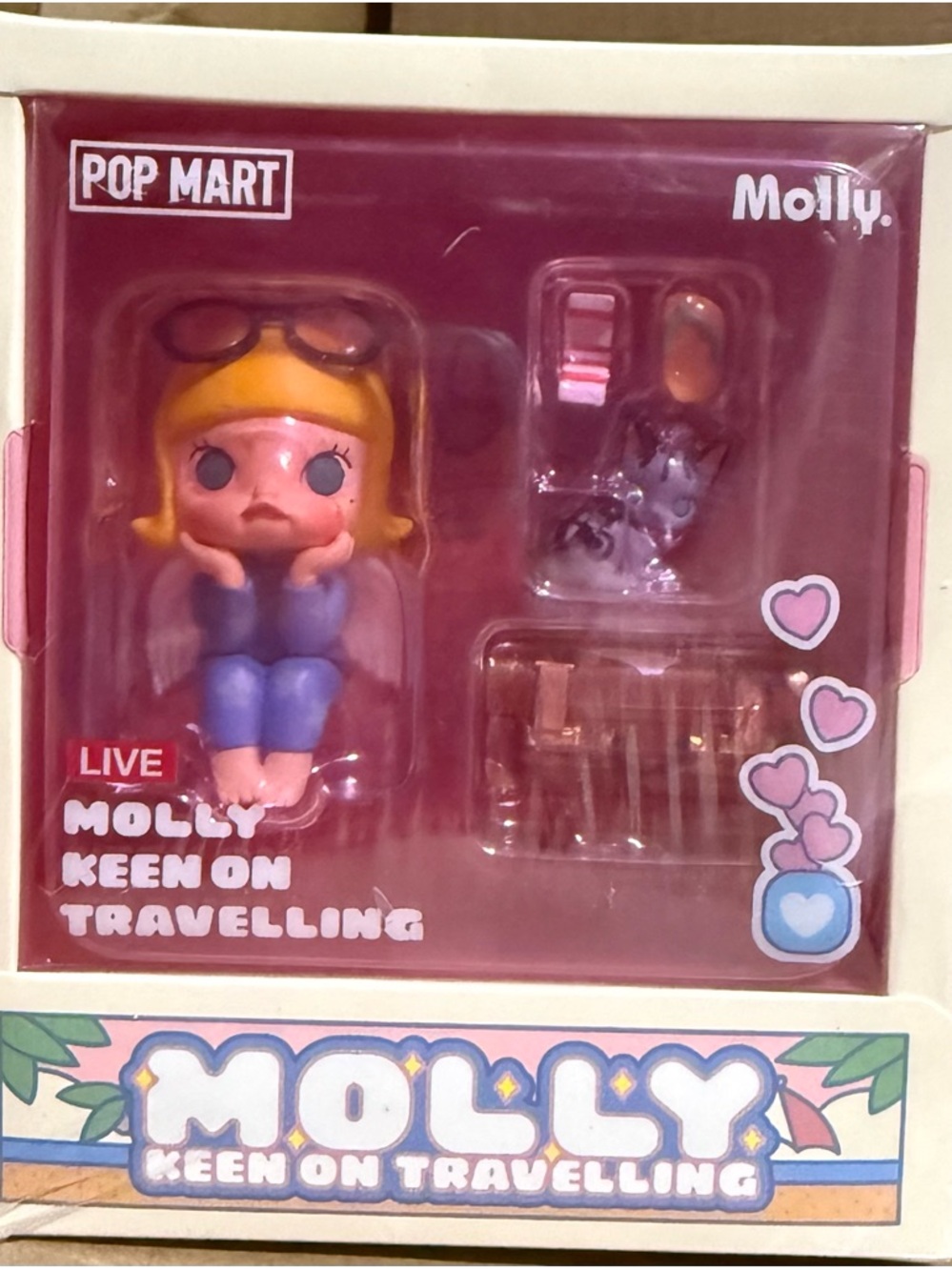 Pop Mart Molly 'Keen on Travelling' Figure